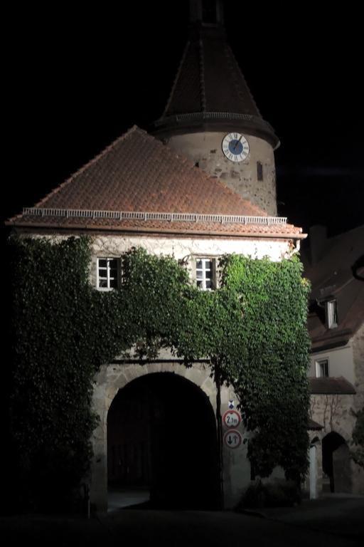 Hotel-Gasthof Neue Post Leutershausen  Exteriör bild